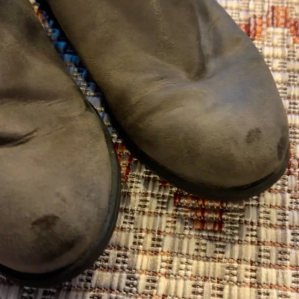 WHITE MOUNTAIN | Women's Grey‎ Suede Side Zip Ankle Booties